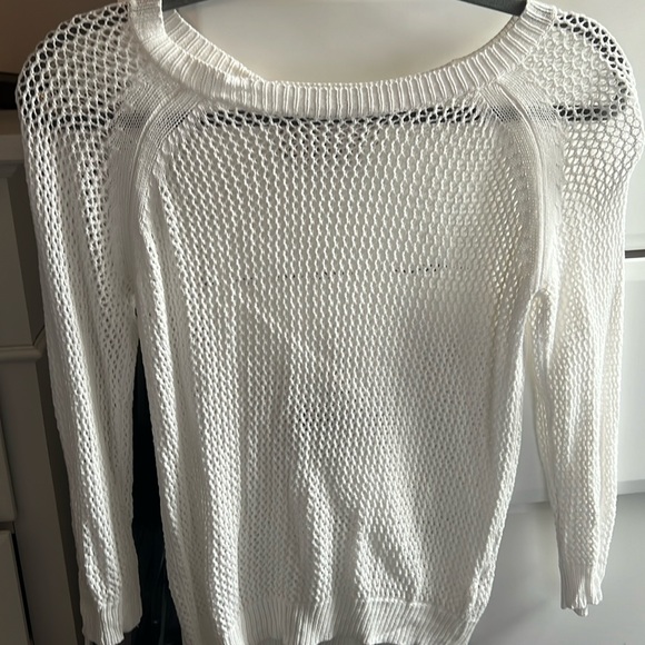 White knitted coverup - Picture 1 of 2